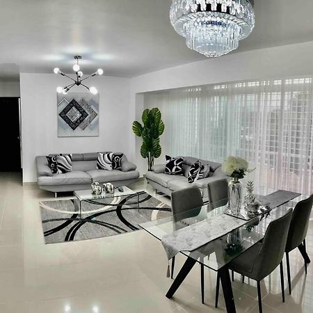 Hermoso Conjunto Residencial Con Piscina Santiago De Los Caballeros Exterior photo